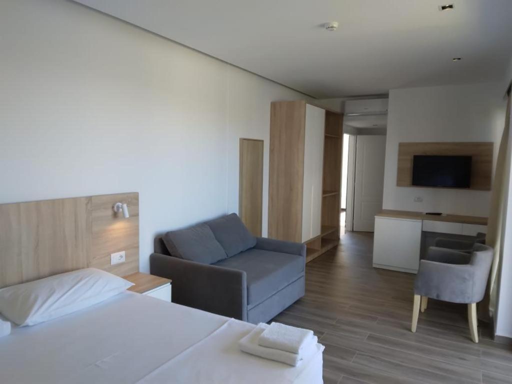 Hotel Ksamili エクステリア 写真