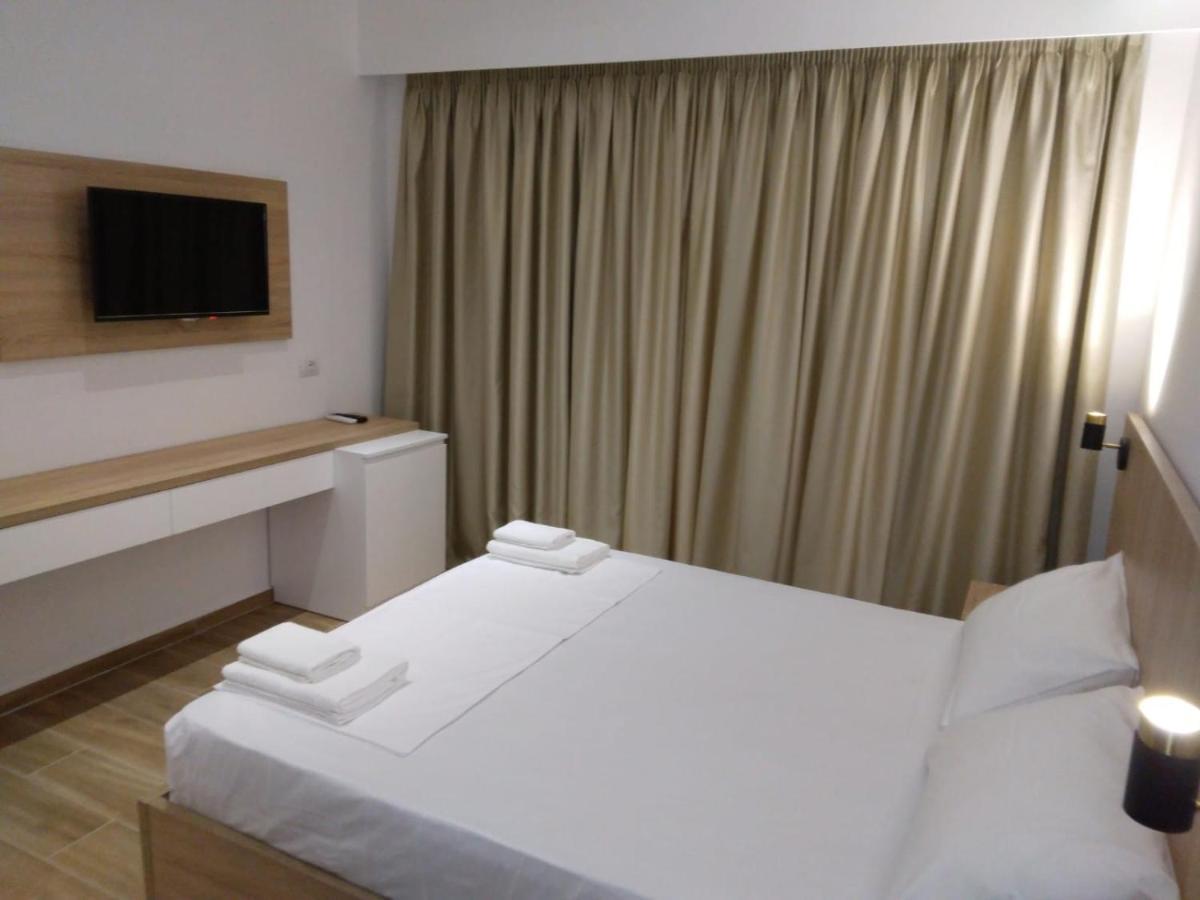 Hotel Ksamili エクステリア 写真