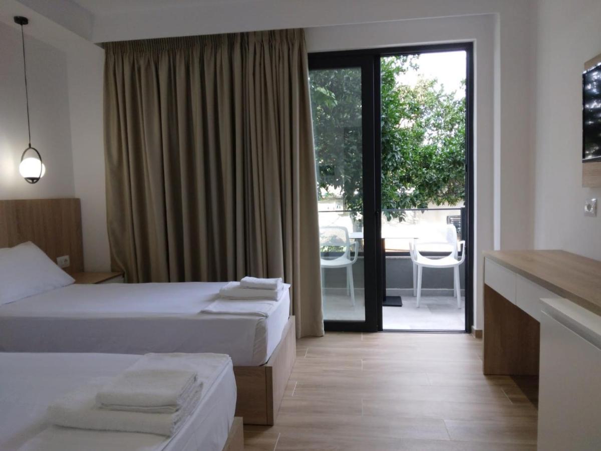 Hotel Ksamili エクステリア 写真